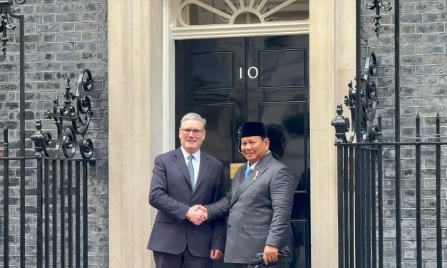 Prabowo dan PM Inggris Gelar Pertemuan Empat Mata di London