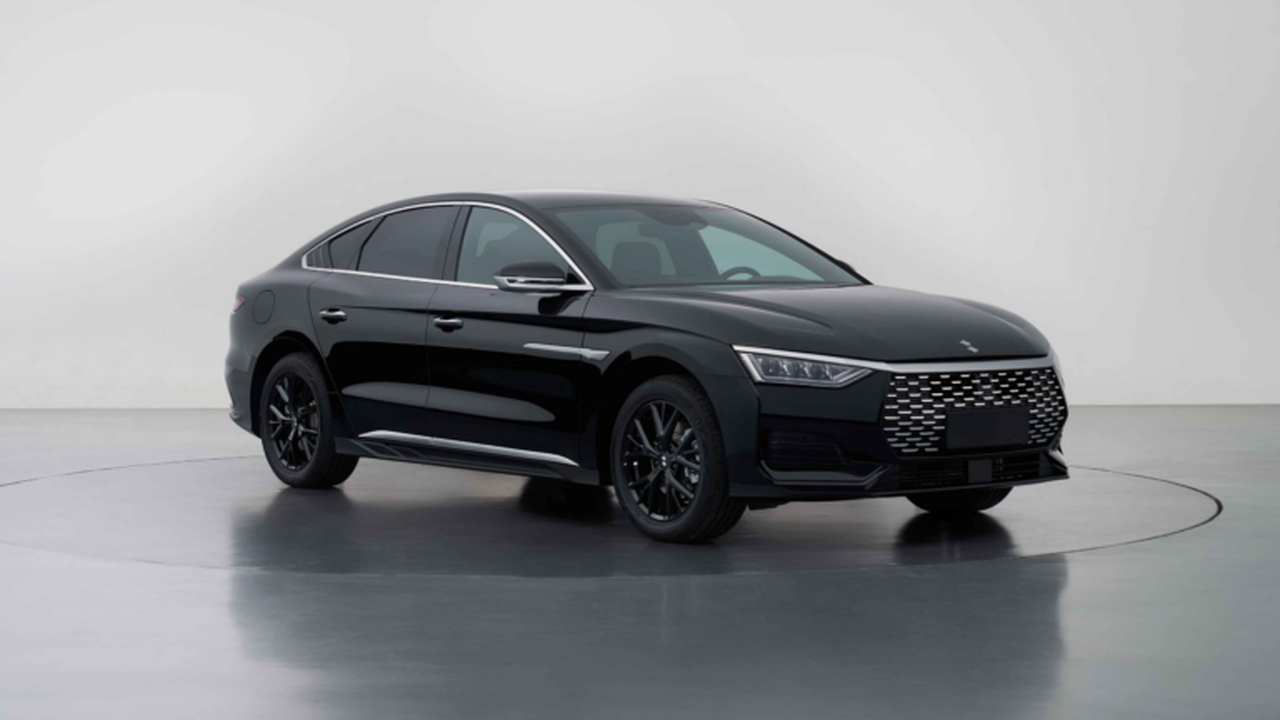 Strategi branding BYD melalui pembentukan sub-brand Linghui di pasar otomotif China