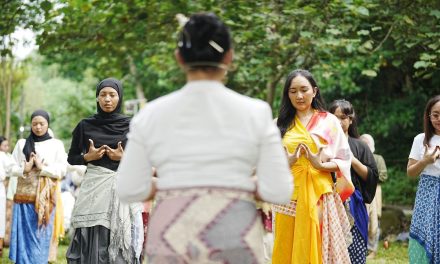 Yoga Beksan: Praktik Kesehatan Holistik Berbasis Tradisi Jawa