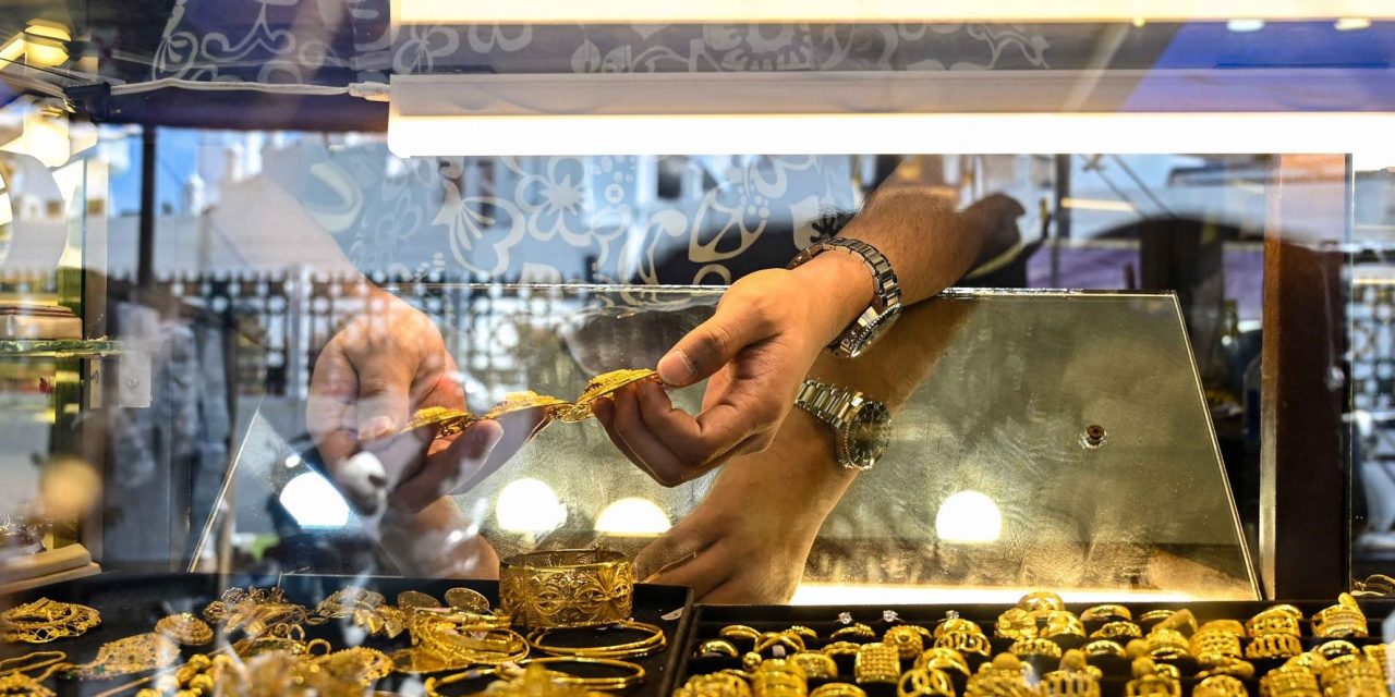 Harga Emas Perhiasan Hari Ini: 24 Karat Tembus Level Baru