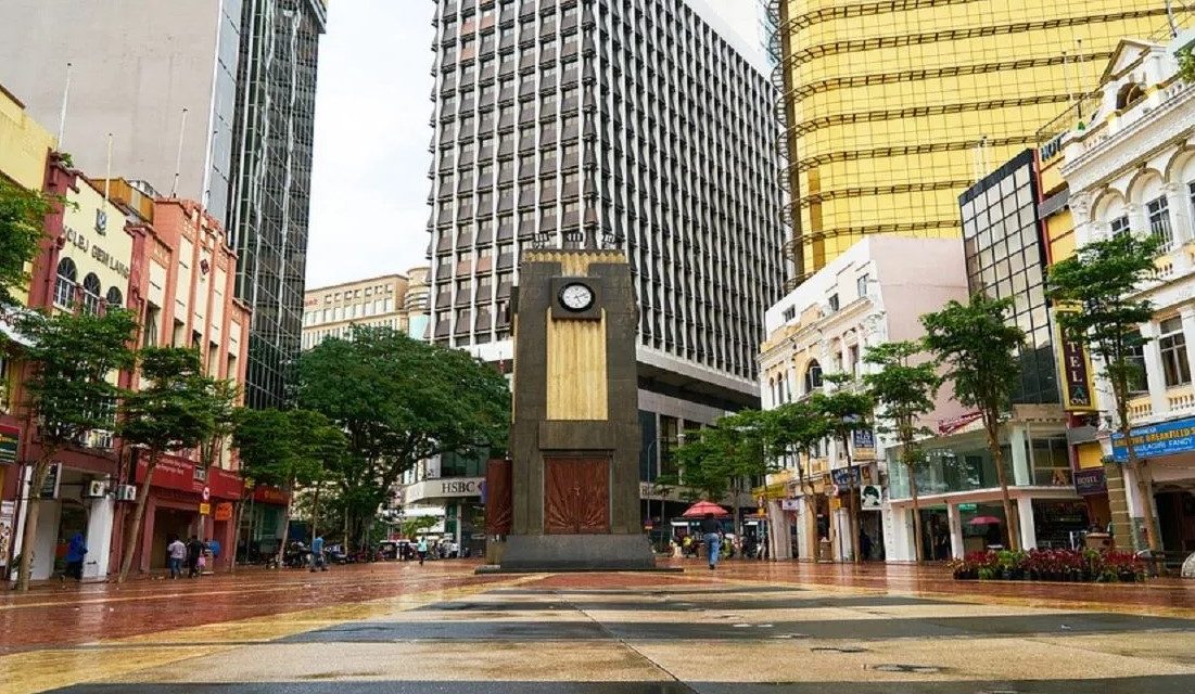 Imlek dan Tren Wisata: Madinah Naik, Pulang Kampung Tetap Kuat