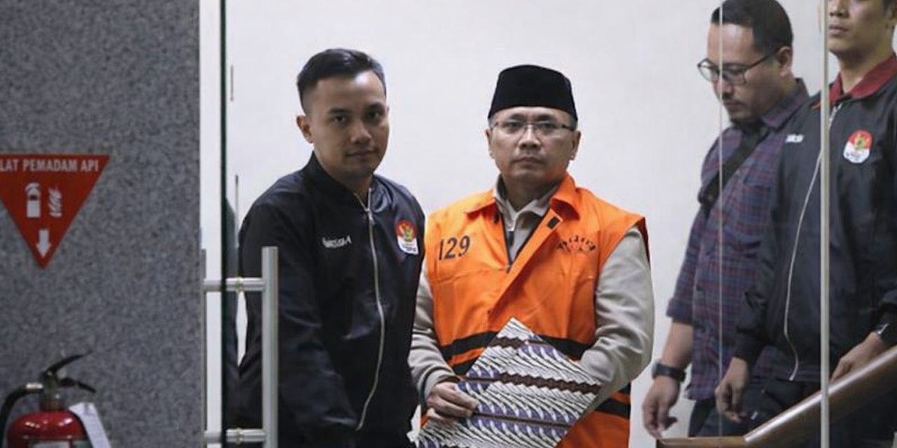 Yaqut Cholil Qoumas Kembali ke Rutan KPK Usai Tahanan Rumah