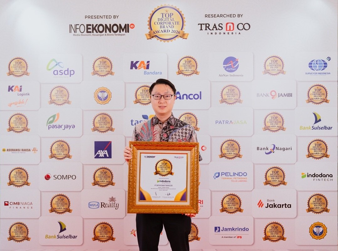 Indodana fintech menerima penghargaan digital brand 2026 di Jakarta