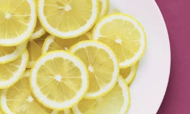 5 Buah Penurun Asam Urat Tinggi yang Wajib Dikonsumsi