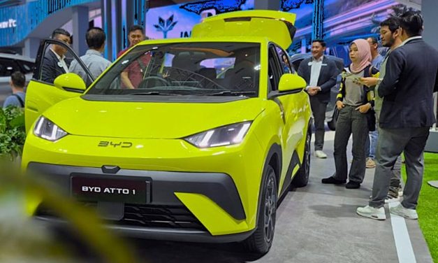 Perbandingan Pajak Mobil Listrik dan Bensin: Air EV, Atto 1, Brio