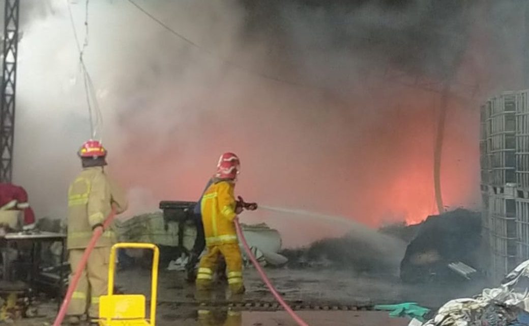 Pabrik Kasur di Bogor Terbakar, Damkar Beberkan Penyebabnya