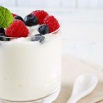 Pola Makan Sehat Perempuan 50 Tahun ke Atas agar Tetap Kuat