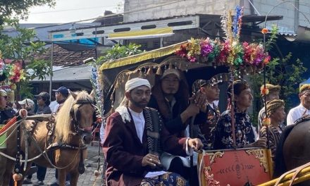 Kirab Budaya KH Sholeh Darat di Semarang Penuh Makna