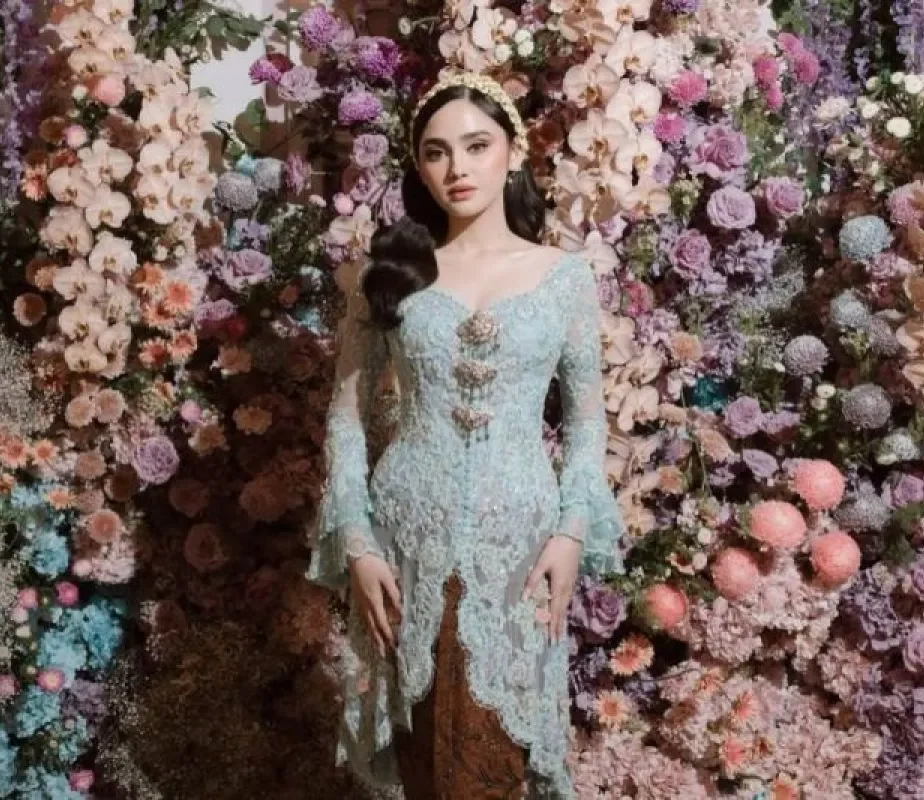 Syifa Hadju menjaga kesehatan kulit dengan konsumsi kolagen harian