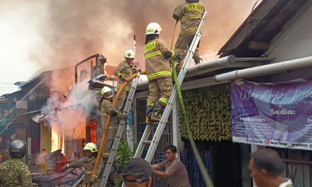 5 Kontrakan di Jatinegara Terbakar, Puluhan Warga Terdampak