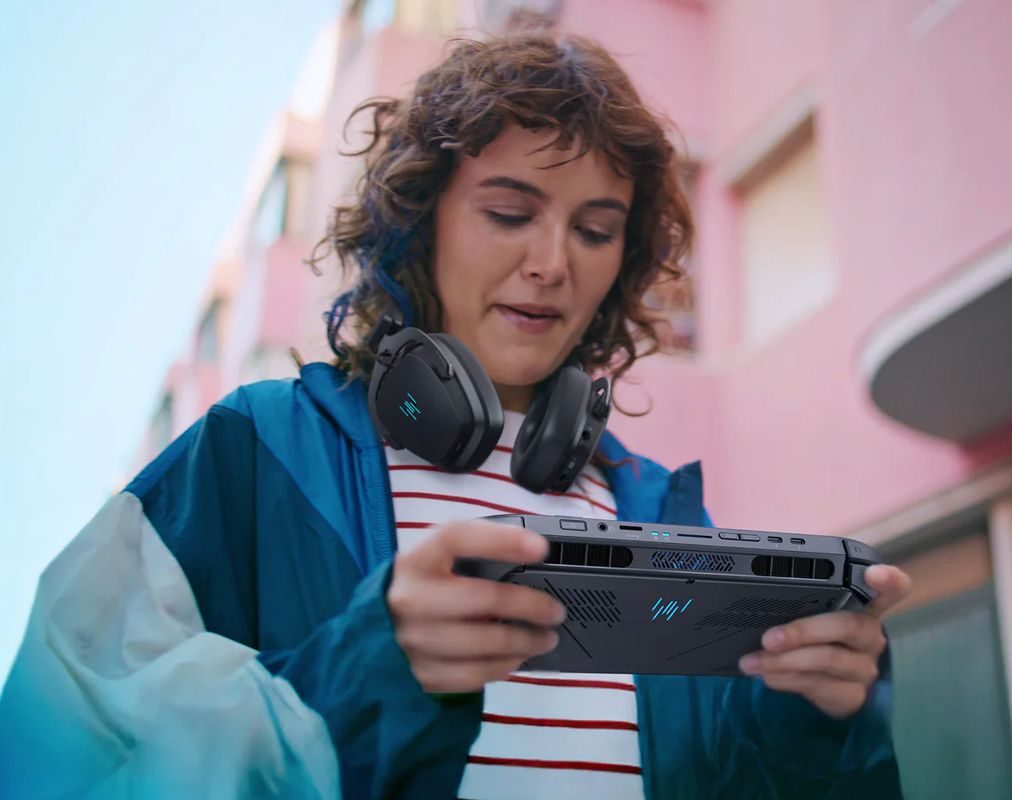Acer Predator Atlas 8 hadir sebagai handheld gaming PC dengan Intel Arc G3, layar 120 Hz, dan performa gaming portabel terbaru.