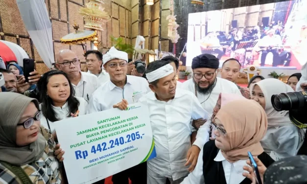 Jawa Barat Targetkan 10 Juta Pekerja BPJS Ketenagakerjaan
