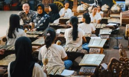 Wisata Budaya Berbasis Masyarakat Melestarikan Tradisi Jawa