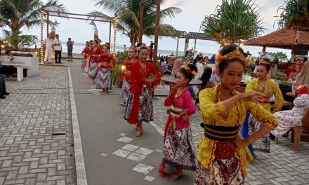 Ritual Senja Ngukus Layung, Pesona Baru Pantai Pangandaran