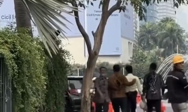 Kronologi Cekcok Satpam Halte Transjakarta dengan Pengendara Alphard di Bundaran HI Terungkap