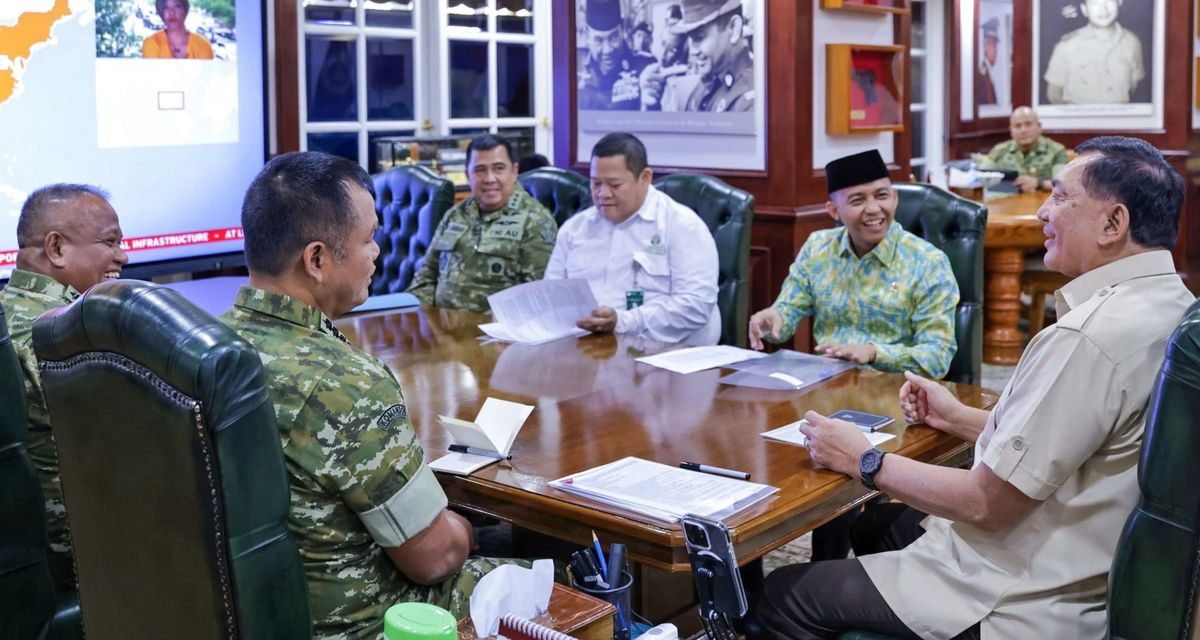 Pembangunan Yonif Teritorial Dipercepat, Kemenhut Serahkan SK Penggunaan Kawasan Hutan kepada Kemenhan