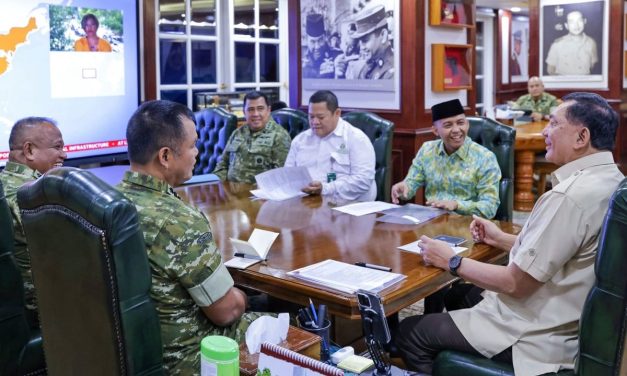 Pembangunan Yonif Teritorial Dipercepat, Kemenhut Serahkan SK Penggunaan Kawasan Hutan kepada Kemenhan