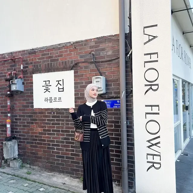 Rok Maxi Kembali Populer, Ini Inspirasi Gaya Elegan dan Kasual