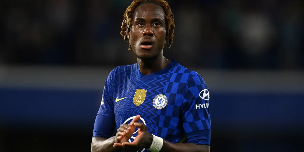 Trevoh Chalobah Tinggalkan Chelsea dan Resmi Gabung Como