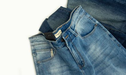 5 Cara Padu Padan Jeans Wide-Leg agar Tampilan Lebih Proporsional