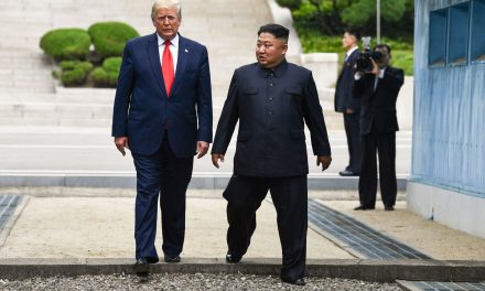 Trump Pangkas Latihan Militer AS-Korsel, Kekhawatiran Keamanan Asia Pasifik Meningkat
