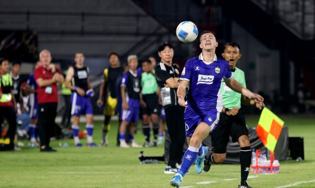 Debut Manis Mariano Peralta, Persib Selangkah Lagi Juara