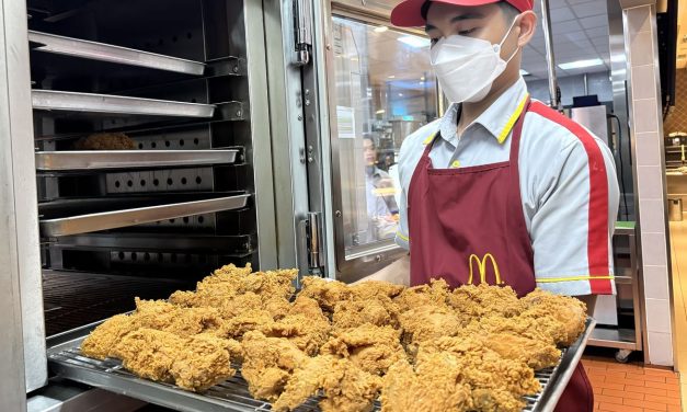 Rahasia Ayam Goreng Krispi ala McD, dari Marinasi hingga Suhu Menggoreng