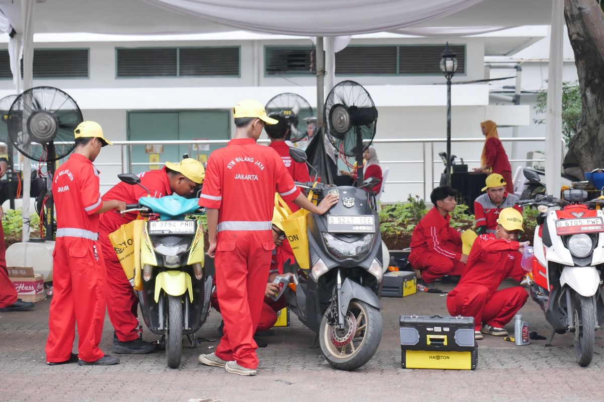 Waktu Ideal Ganti Oli Motor