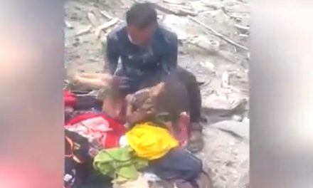 Bocah 6 Tahun Selamat Setelah 60 Jam Terjebak di Reruntuhan Banjir Nepal