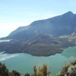 Musim Kemarau, Operator Pendakian Rinjani Tambah APAR untuk Guide dan Porter